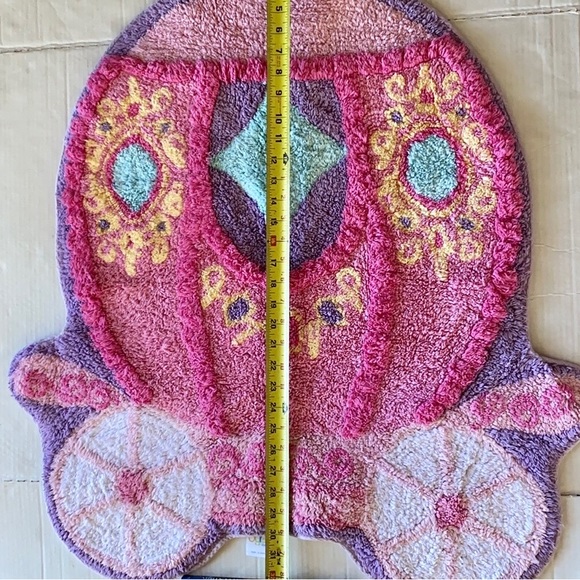 DYR 30” x 23.5” Princess Carriage Colorful Pastel Rug Machine Washable Like New - Picture 4 of 6